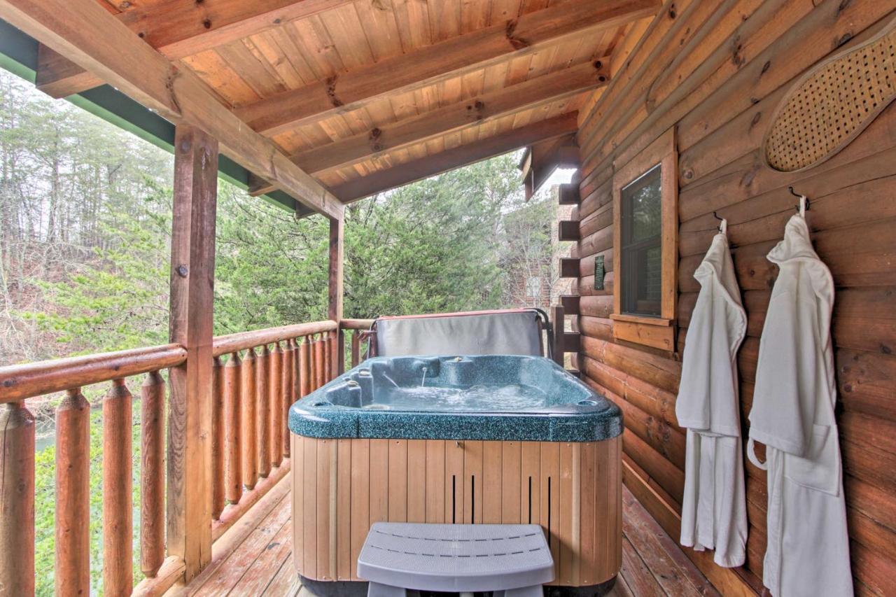 Cabin With Hot Tub About 2 Mi To Island In Pigeon Forge! Exteriér fotografie