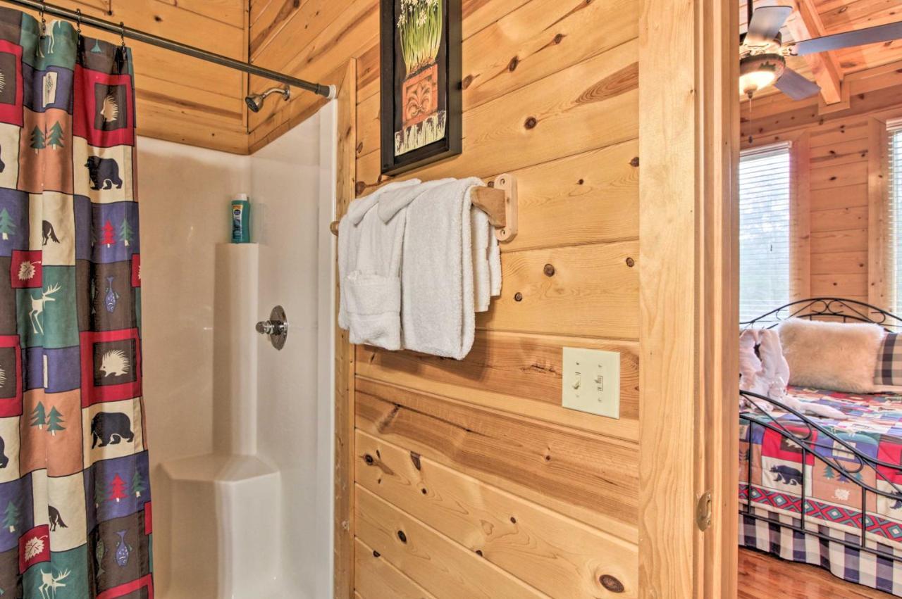 Cabin With Hot Tub About 2 Mi To Island In Pigeon Forge! Exteriér fotografie